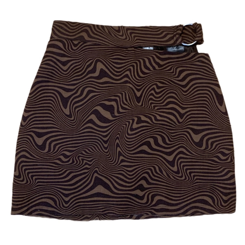 Brown Divided two-toned mini skirt with cutout and silver “buckle” accent